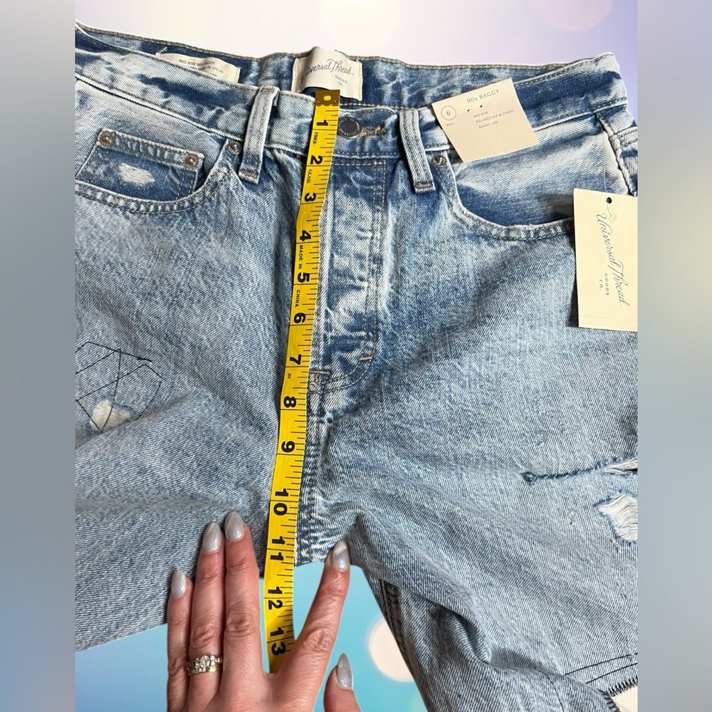 Universal Threads Classic Blue Women's Jeans - Picture 7 of 13